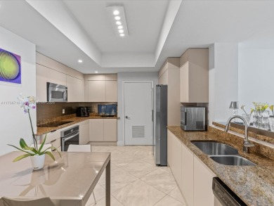 This stunning 3 bedroom, 3 bathrooms Aventura Marina 2 unit has