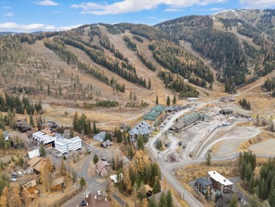 SKI-IN/SKI-OUT! Enjoy mountain living in this slope side 1,000+