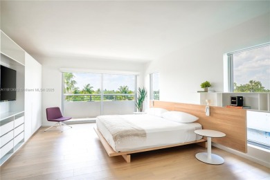 Penthouse 1 - Two-Story 3BD/3BA Furnished Residence | 2,424 SF -