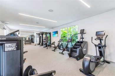 Penthouse 1 - Two-Story 3BD/3BA Furnished Residence | 2,424 SF -