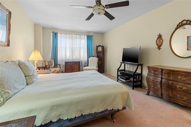 Come and live the beach life, at The Four Winds located at 711