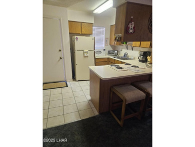 Awesome location! Walk to restaurants, Rotary Park (lakeside)