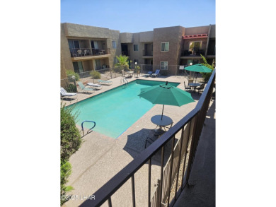 Awesome location! Walk to restaurants, Rotary Park (lakeside)