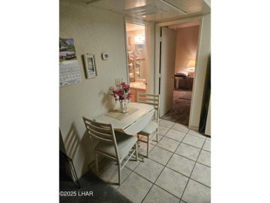 Awesome location! Walk to restaurants, Rotary Park (lakeside)