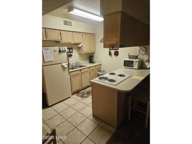 Awesome location! Walk to restaurants, Rotary Park (lakeside)