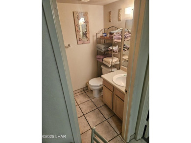 Awesome location! Walk to restaurants, Rotary Park (lakeside)