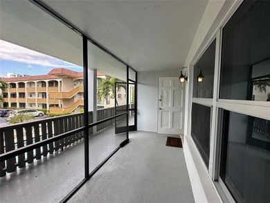 Beautiful 2BD/2BA co-op located just minutes from the beach in