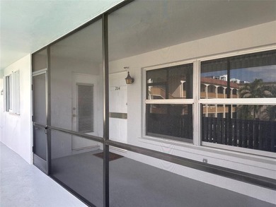 Beautiful 2BD/2BA co-op located just minutes from the beach in