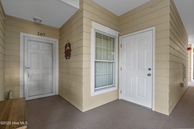 Welcome to Seaside Landing, where this unit offers breathtaking