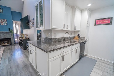 Welcome Home!!
Remodeled top-floor 2BD/2BA condo in desirable