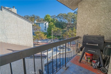 Welcome Home!!
Remodeled top-floor 2BD/2BA condo in desirable