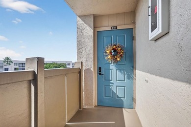 Stunning fully remodeled 2BR/2BA top-floor corner unit, 1,187 sq