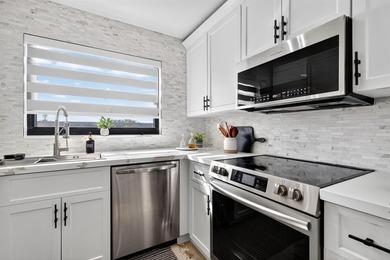 Stunning fully remodeled 2BR/2BA top-floor corner unit, 1,187 sq