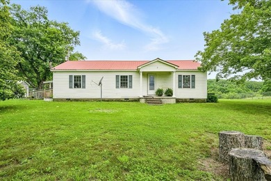 Welcome to your ideal blend of country living and modern