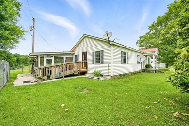 Welcome to your ideal blend of country living and modern