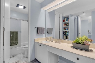 5202 Shelter Creek LN