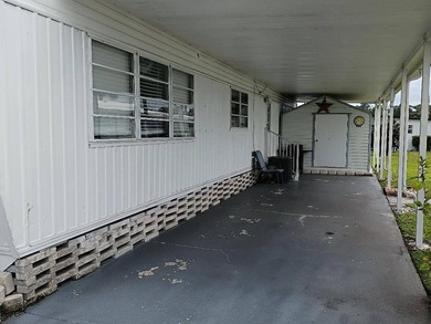 Charming and beautifully maintained 1 bedroom, 1 bath home being