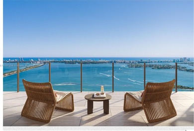 Explore exceptional 3-5 bd floor plans in landmark Edgewater
