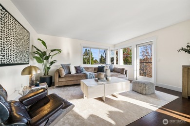 Just reduced to $599,900 -- Top-floor penthouse in Fremont!