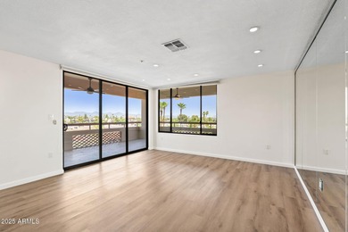 BREATHTAKING VIEWS! Magnificent top floor premium corner unit