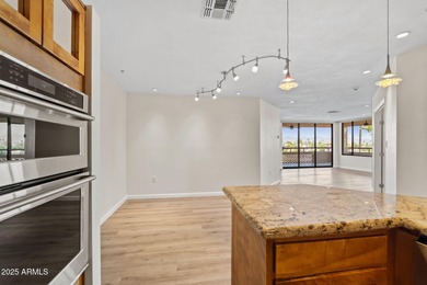 BREATHTAKING VIEWS! Magnificent top floor premium corner unit