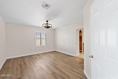 BREATHTAKING VIEWS! Magnificent top floor premium corner unit