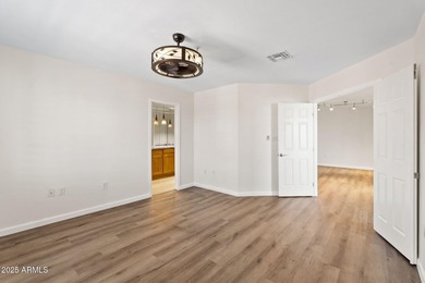 BREATHTAKING VIEWS! Magnificent top floor premium corner unit