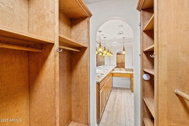 BREATHTAKING VIEWS! Magnificent top floor premium corner unit