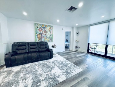 Great opportunityPLETELY RENOVATED!  Biggest 2B/2B PENTHOUSE