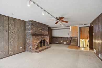 This a Great opportunity to gain Equity in a nice Orland Park