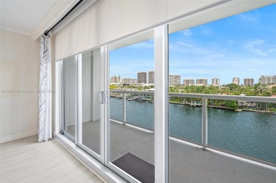 Stunning 2 bedrooms, 2 baths boasts breathtaking views of the