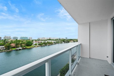 Stunning 2 bedrooms, 2 baths boasts breathtaking views of the