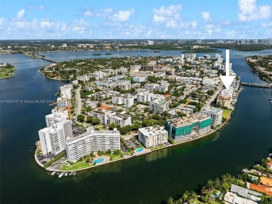 Stunning 2 bedrooms, 2 baths boasts breathtaking views of the