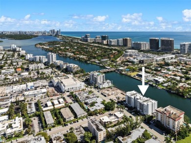 Stunning 2 bedrooms, 2 baths boasts breathtaking views of the