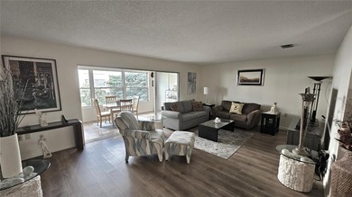 OWNER MOTIVATED! PRICE REDUCED! Bring all offers!!  Be sure to