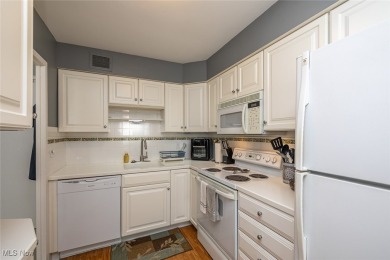 Situated on the 16th floor of Marine Towers East, this move in