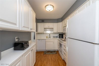 Situated on the 16th floor of Marine Towers East, this move in