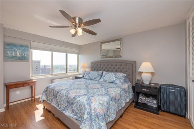 Situated on the 16th floor of Marine Towers East, this move in