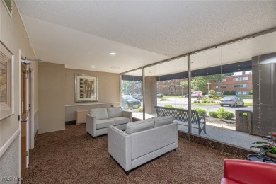 Situated on the 16th floor of Marine Towers East, this move in