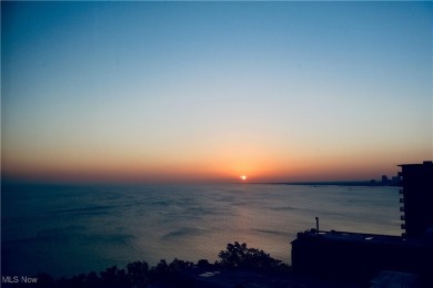 Situated on the 16th floor of Marine Towers East, this move in