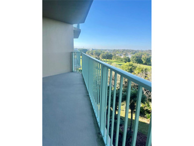 Welcome to Paradise at 4 Oceans West - Cloverleaf nestled on the