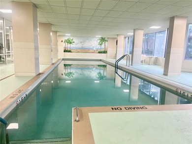 Welcome to Paradise at 4 Oceans West - Cloverleaf nestled on the