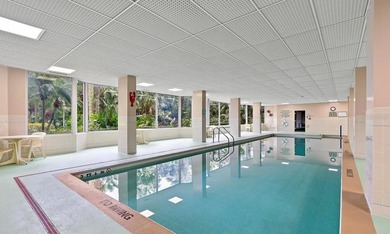 Welcome to Paradise at 4 Oceans West - Cloverleaf nestled on the