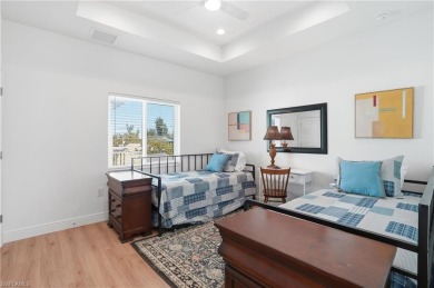 NEW CONSTRUCTION! NEW CONSTRUCTION!! NEW CONSTRUCTION!!!  Stop