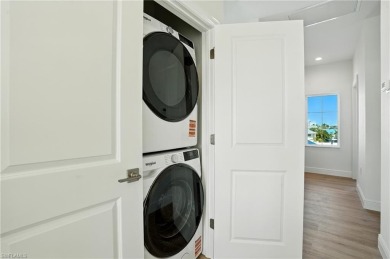 NEW CONSTRUCTION! NEW CONSTRUCTION!! NEW CONSTRUCTION!!!  Stop