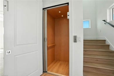 NEW CONSTRUCTION! NEW CONSTRUCTION!! NEW CONSTRUCTION!!!  Stop