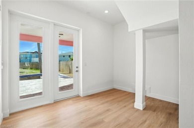 NEW CONSTRUCTION! NEW CONSTRUCTION!! NEW CONSTRUCTION!!!  Stop