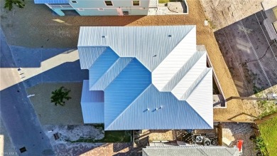 NEW CONSTRUCTION! NEW CONSTRUCTION!! NEW CONSTRUCTION!!!  Stop