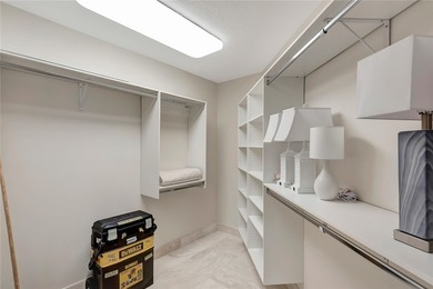 Panoramic ocean views from this lovely penthouse condo. Elevator