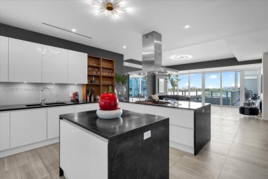 Residence 510 at The Ritz-Carlton Residences, Miami Beach offers